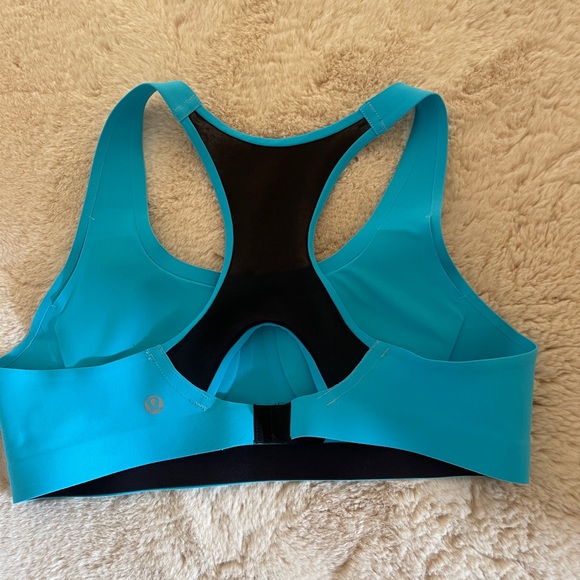 Lululemon Bitty Bracer Bra Size 38C Spry Blue - Picture 4 of 7